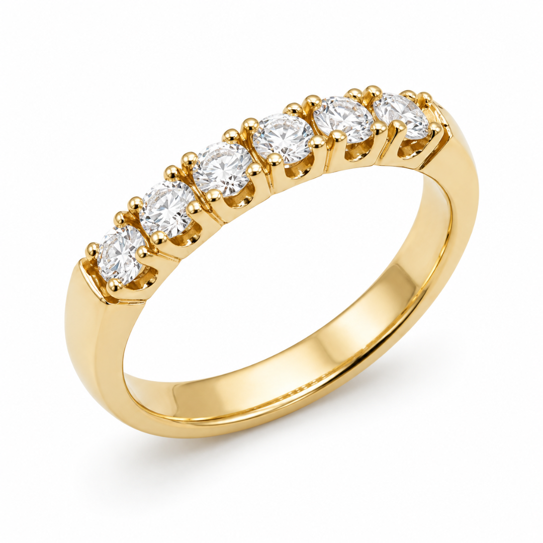 Anel Meia Aliança de Brilhantes Ouro Amarelo 18K