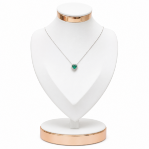 Colar Coração de Esmeralda com Diamantes Ouro Branco 18K